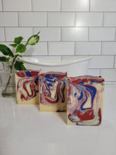 Load image into Gallery viewer, Metro Queen Soap
