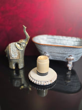 Load image into Gallery viewer, Knees n Toes 2026 Body Butter
