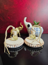 Load image into Gallery viewer, Spicy Oud Car Diffuser
